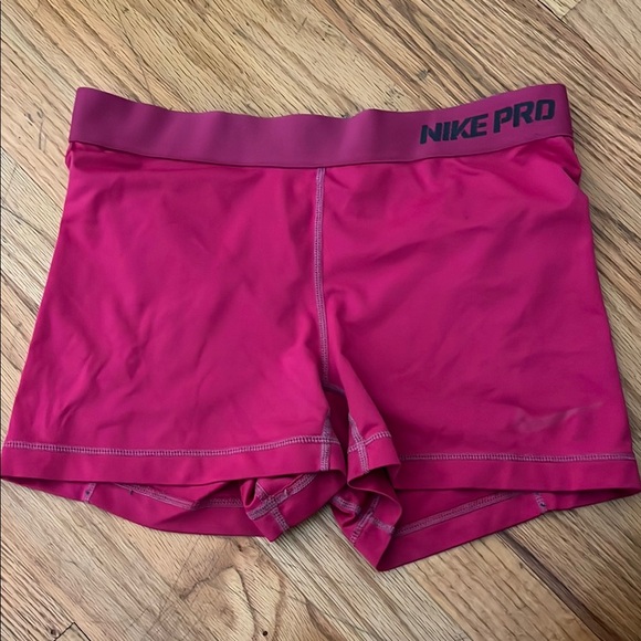 Nike Pro Women's Athletic Shorts in Vibrant Pink - Picture 1 of 2